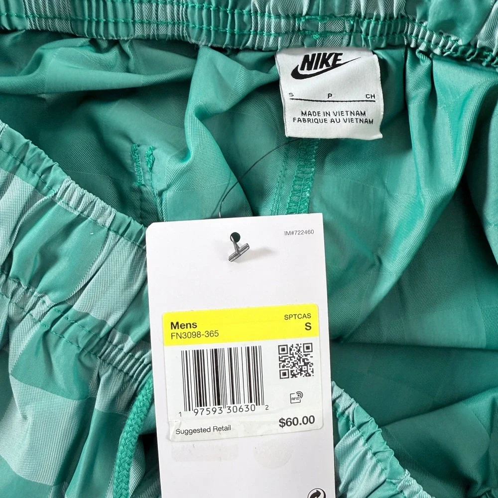 Nike Men's Club Flow Checkered Nylon Shorts Malachite Green‎ Size S FN3098-365